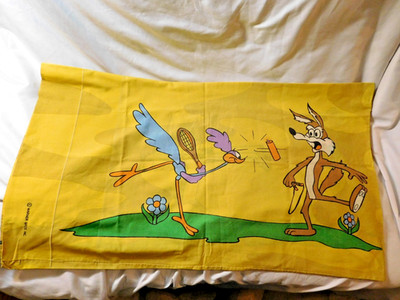 Vintage 1971 Looney Tunes Wile E. Coyote Road Runner Pillowcase Warner Bros.
