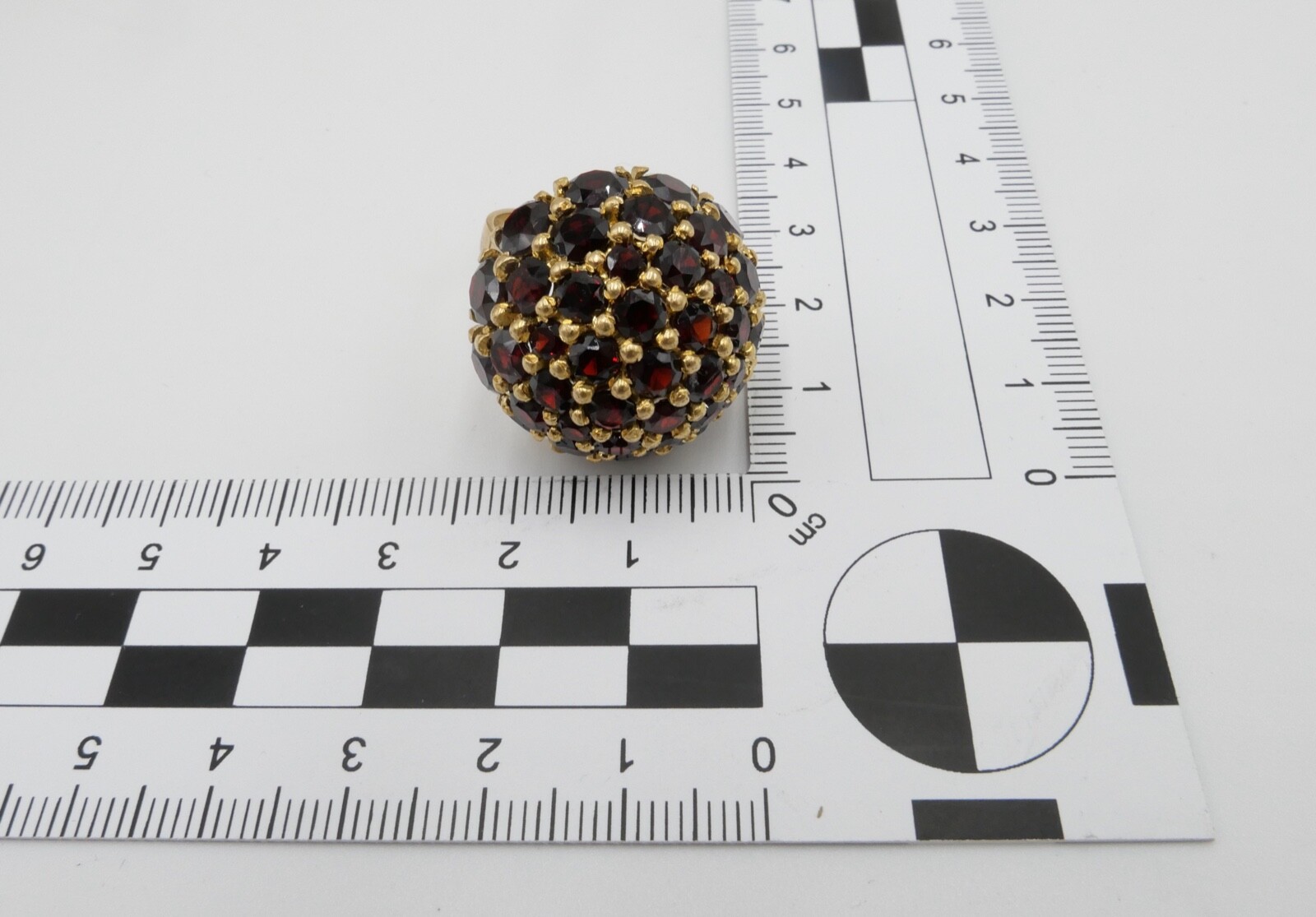 Extravagant solid ladies garnet gold ring 750/18K… - image 10