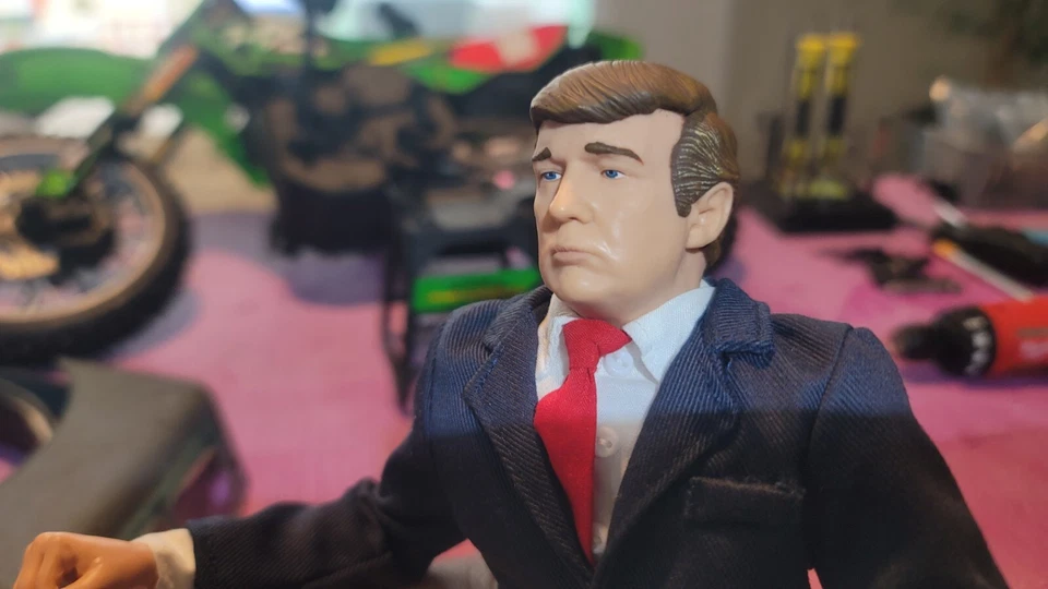 losi promoto mx CUSTOM "Freestyle Trump" Wheelie Trump right out of the box! - Image 4 of 4