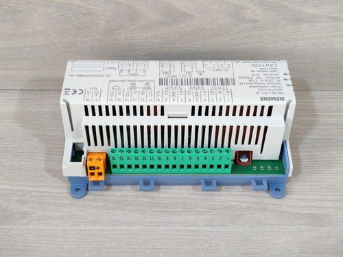 SIEMENS RXL39.1/FC-13 AC 230V-12VA PANEL CONTROLLER - NEW WITH FILTHY BOX - Picture 9 of 13
