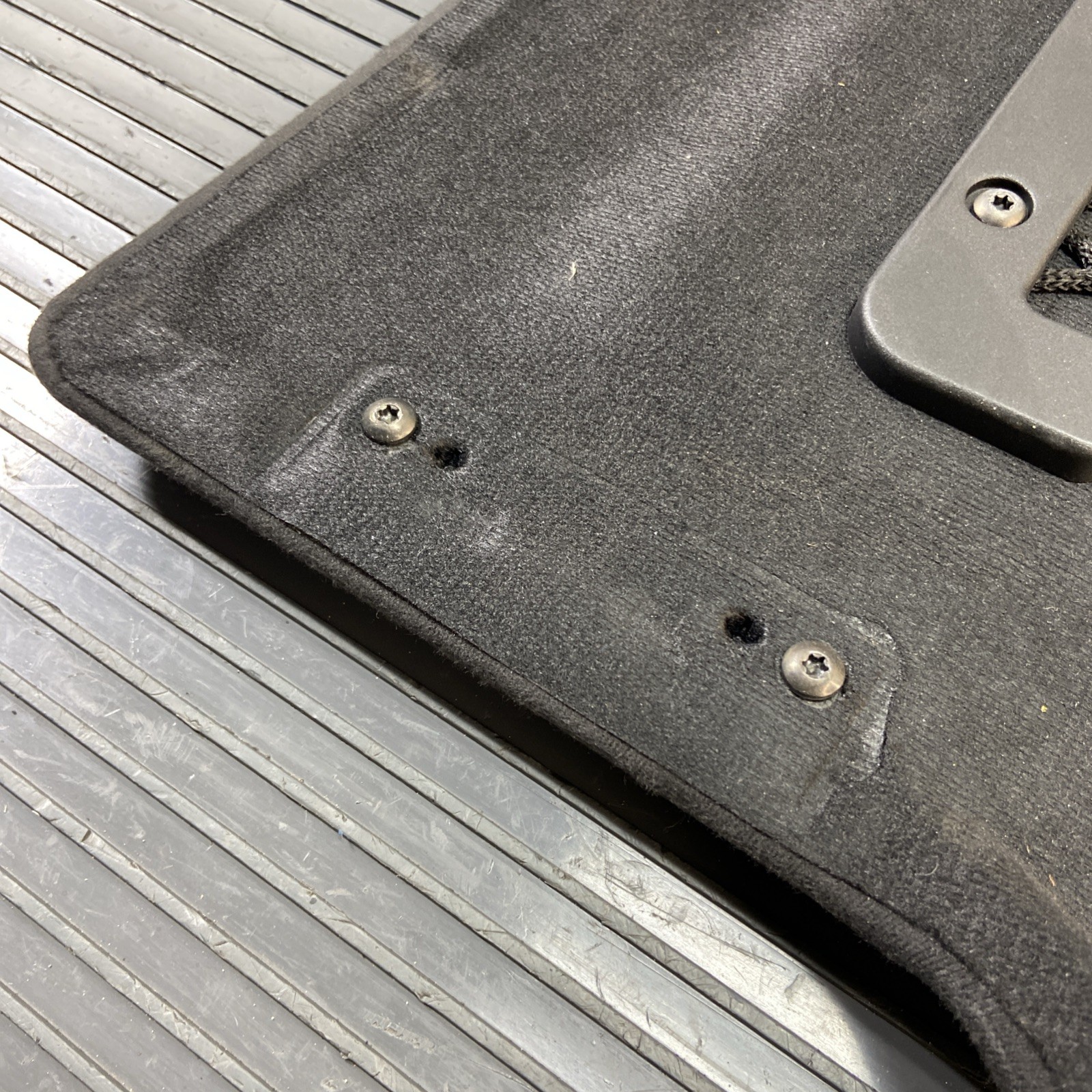 2017-2024 Maserati Levante M161 Rear Cargo Luggage Shelf Load Panel BLACK (HAS)