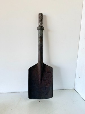 Jack-Hammer Brunner & Lay Shovel Point Bit Square Shank  (rack38)