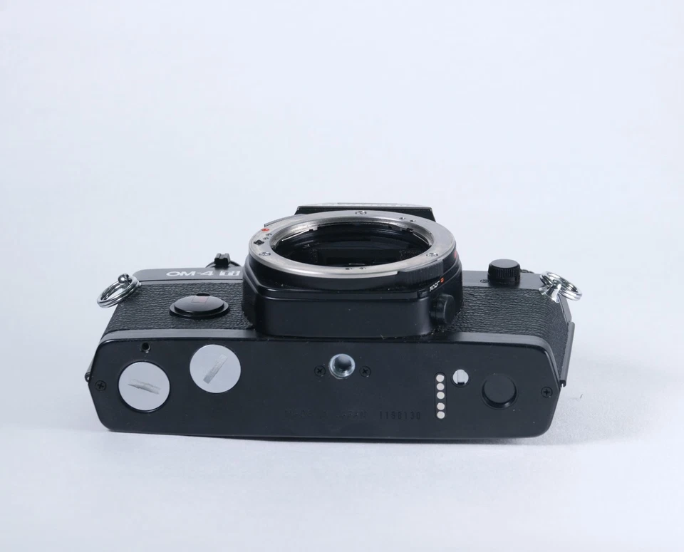 Olympus OM-4 Ti Schwarz 35mm Analoge SLR Kamera #1198130 - Bild 2 von 4
