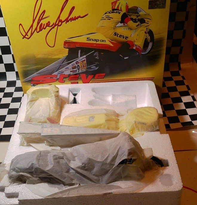 送料無料＞ NHRA Pro Stock Motorcycle 1:9 完成品 1:9 Scale NHRA Pro