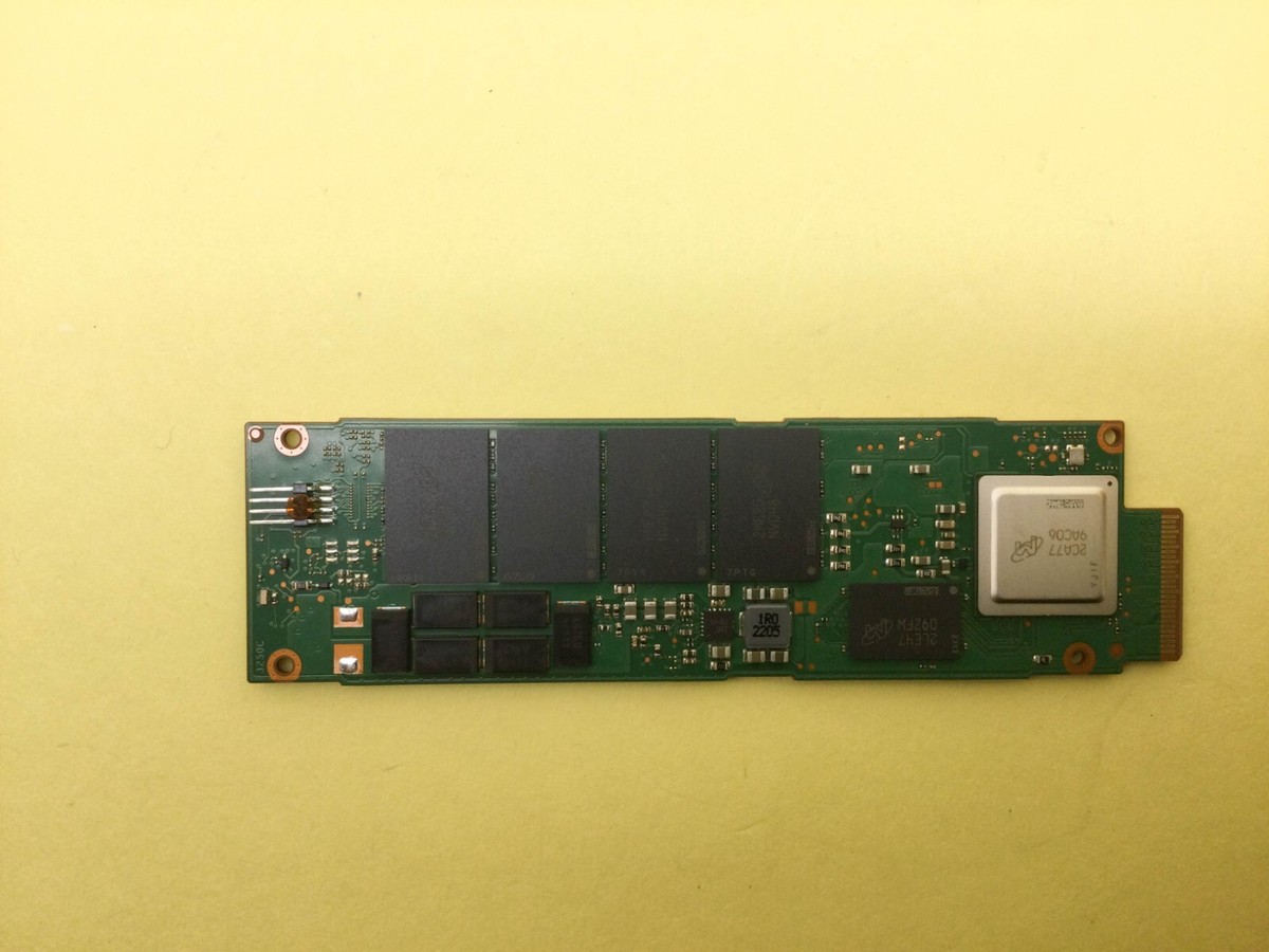 Micron 7450 PRO 3.84TB E1.S 5.9mm PCIe 4.0 x4 NVMe SSD