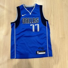Luka Doncic #77 Jersey Dallas Mavericks Blue Swingman Jersey w/ stitch singature
