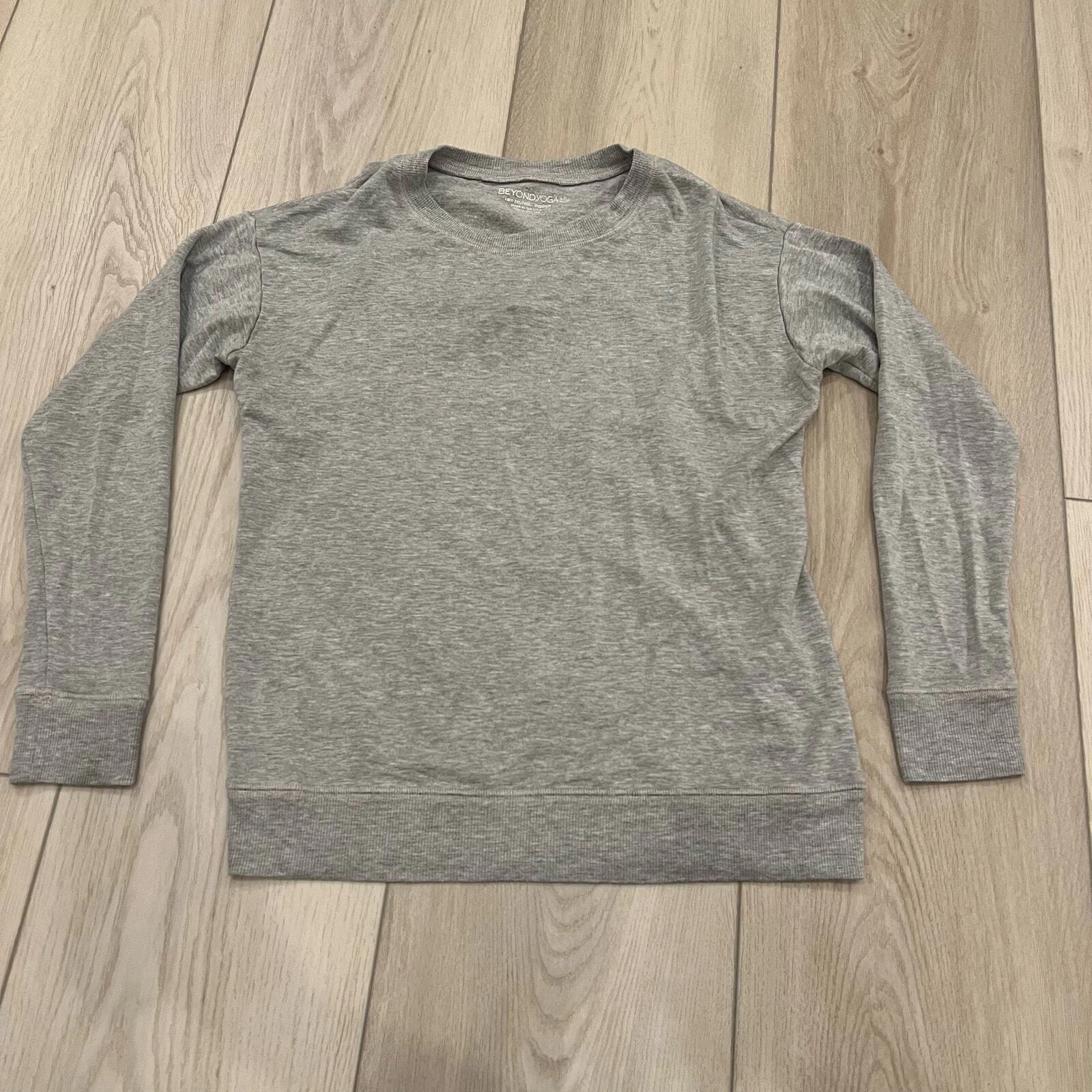 beyond-yoga longsleeve open back shirt