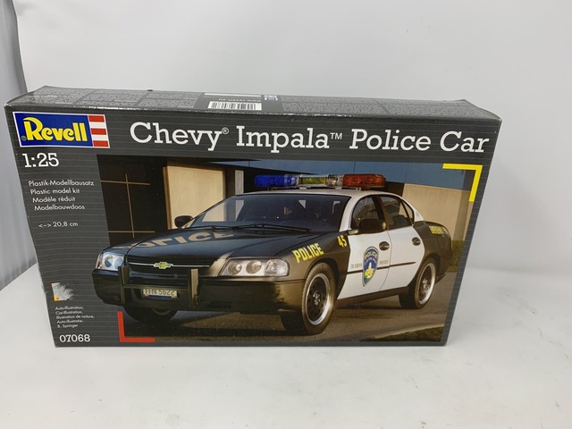 revell police car