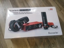 Focusrite Scarlett 2i2 Studio 3. Gen Audio In...