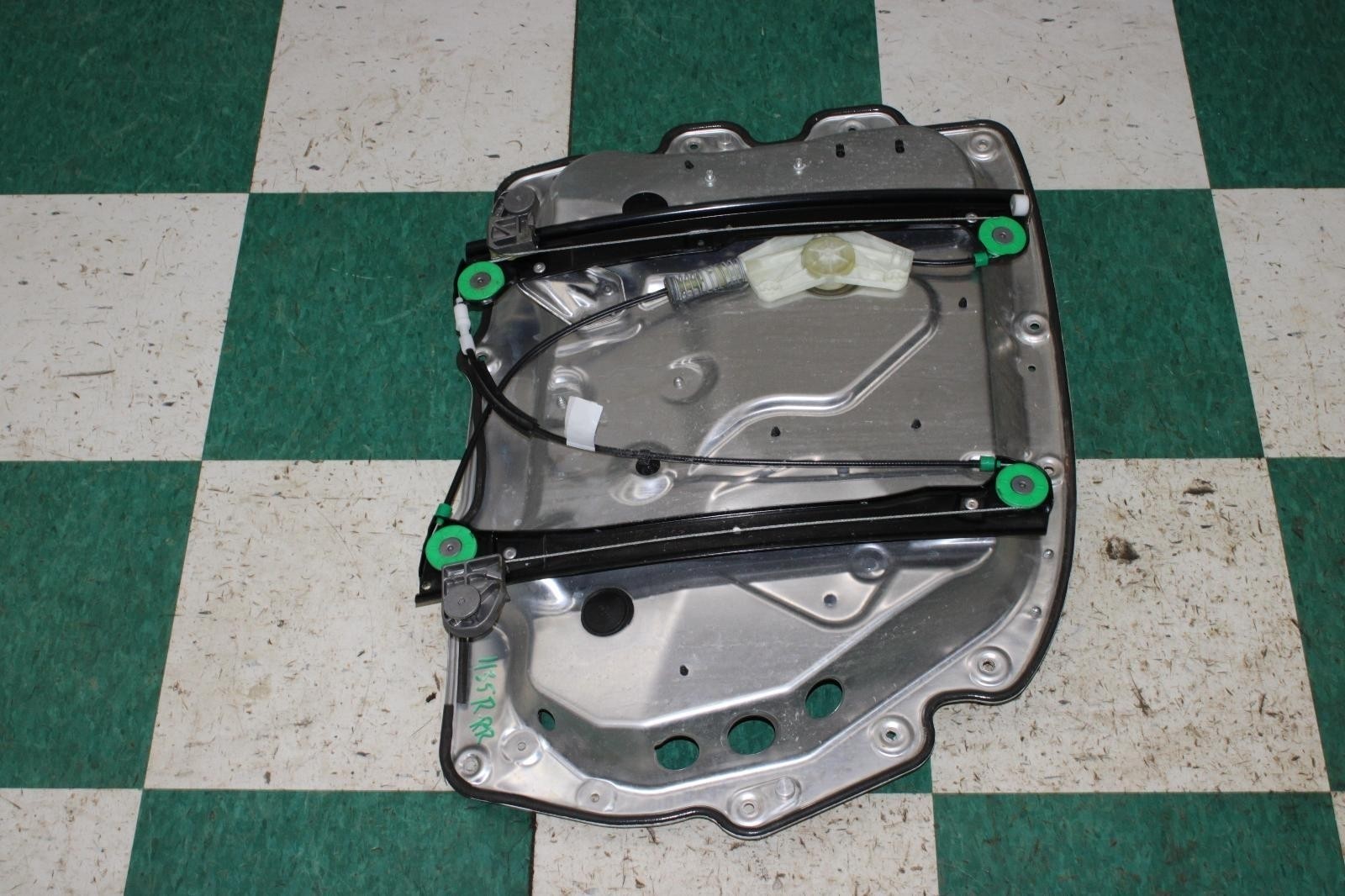 Bentley Flying Spur 2013-2018 Rear Right Window regulator Chrome