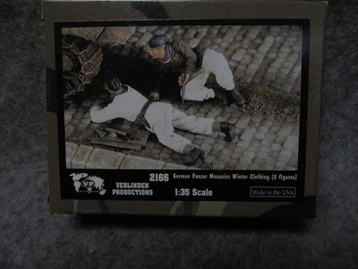 Verlinden German Panzer Mechanics Figures Kit 1/35 Scale WWII Winter 2166