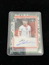 Robert Lewandowski 2025-26 Panini Donruss Signature Series Auto Dragon Scale /99