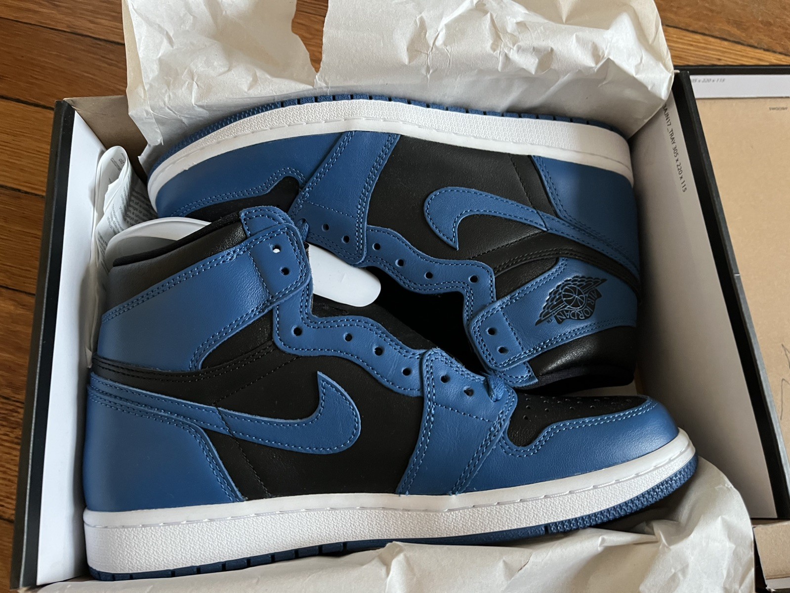 NWT and NIB Air Jordan 1 High Marina Blue Men’s Size 9