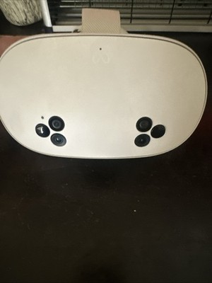 Oculus Quest 3S Virtual Reality Headset
