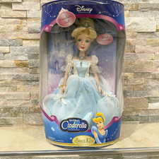 Disney princess Cinderella porcelain doll Brass Key 2005 special edition collect