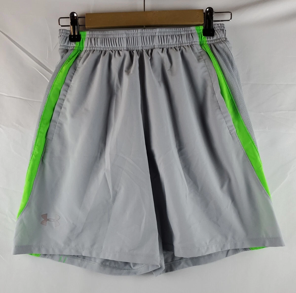 Under armour hotsell shorts fitted heatgear