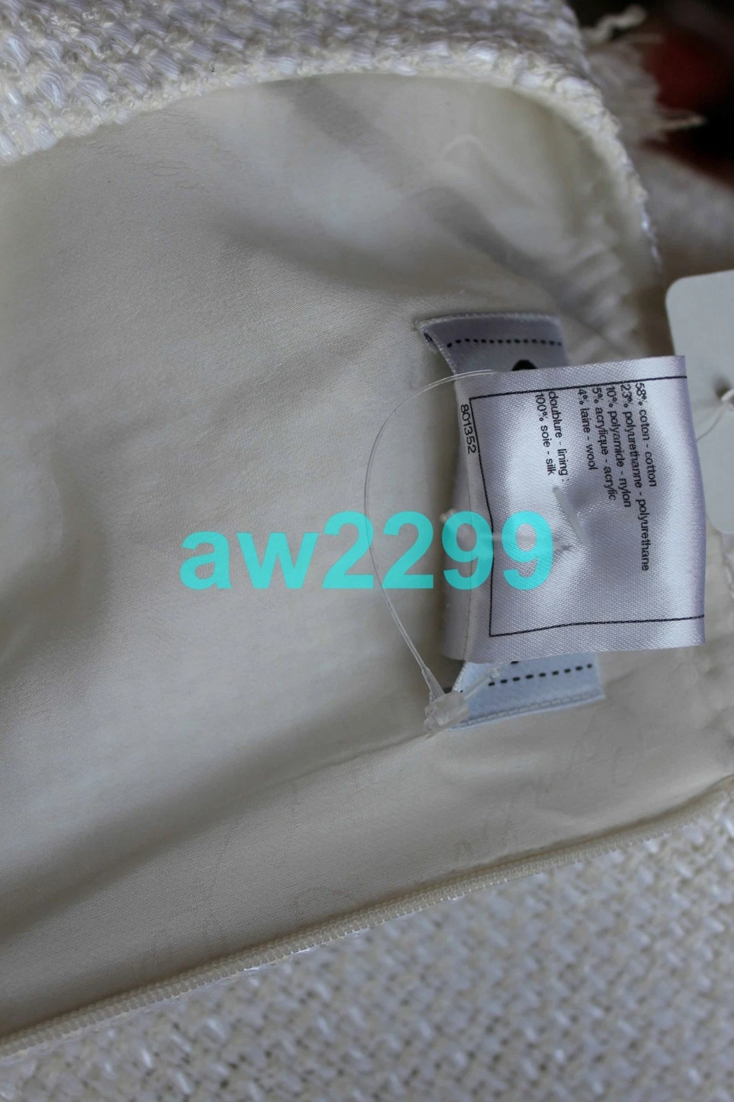 OFF WHITE CHANEL ABITO DA PASSERELLA IN PELLE CON FINITURE IN TWEED BIANCO NUOVO 40