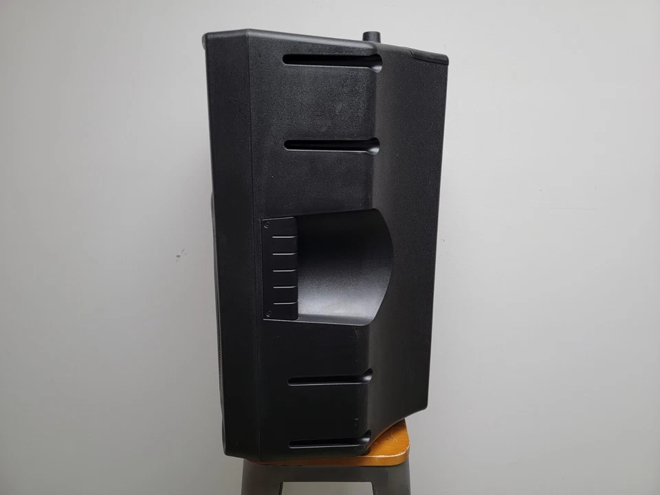 Mackie Thump15 1000W 15 Speaker, LOCAL PICKUP ONLY - Image 3 of 4