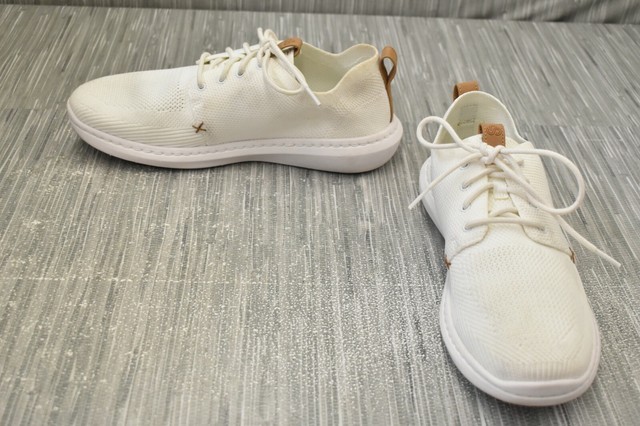 clarks cloudsteppers mens white