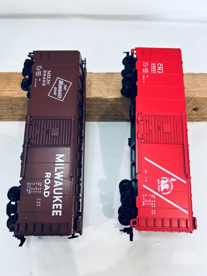 Athearn HO Scale Box Cars Lot of 2 eBay