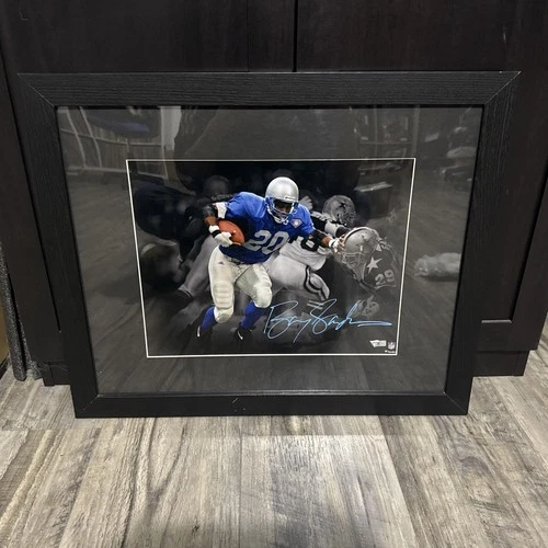 Barry Sanders signed/auto 11X14 Framed NFL Throwback Photo, Fanatics Authentic!!
