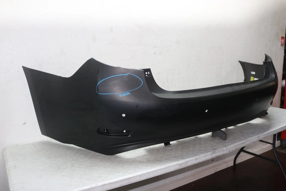 2013 2015 LEXUS ES350 REAR BUMPER COVER WITH SENSOR HOLES Foto 2 de 4