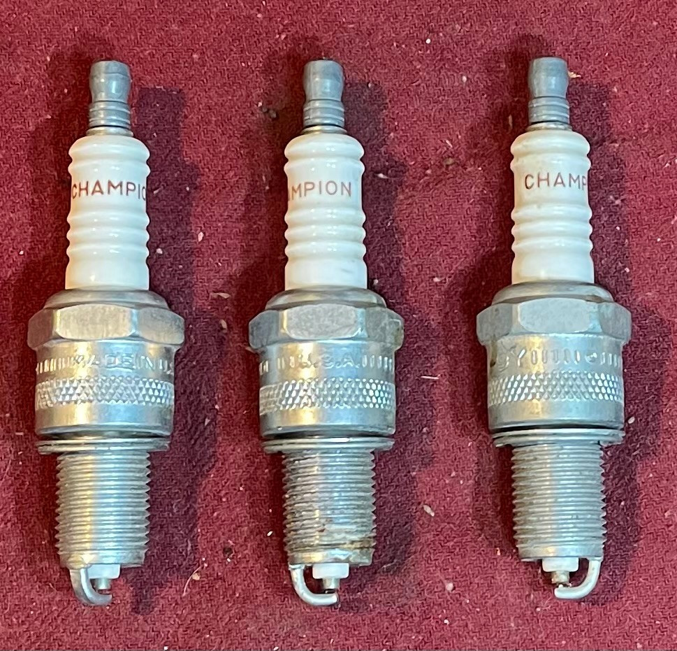 Genuine Champion Spark Plug N9Y MG MGB MGBGT Sunbeam Austin Healey NOS
