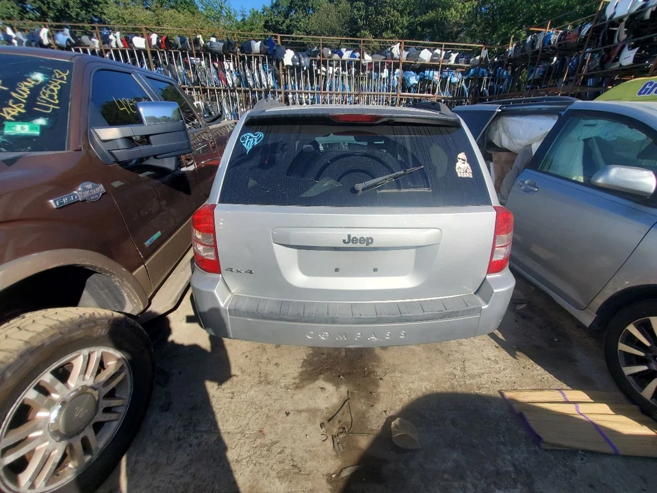 Used Alternator fits: 2007 Jeep Compass 2.4L 120 amp Grade A Foto 3 de 4