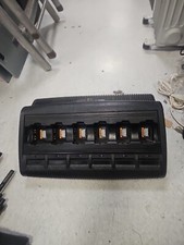 Motorola Impres Funkger&auml;t 6-Wege Multi Ladeger&auml;t f&uuml;r GP340- GP360 Funkger&auml;t.