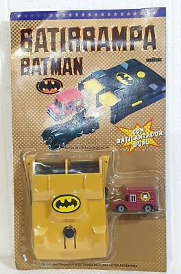 VINTAGE BATI RAMP BATMAN WITH THE JOKER'S CAR (TIN) BRAND VAL TOYS 1980'S