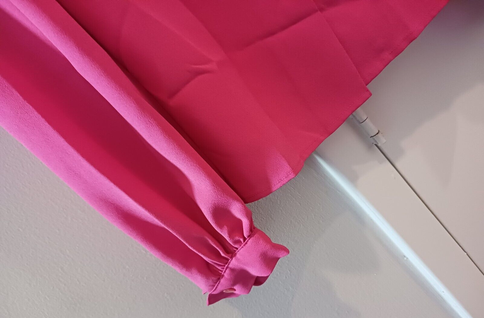 Womans Medium Solid Hot Pink Business Casual Butt… - image 6