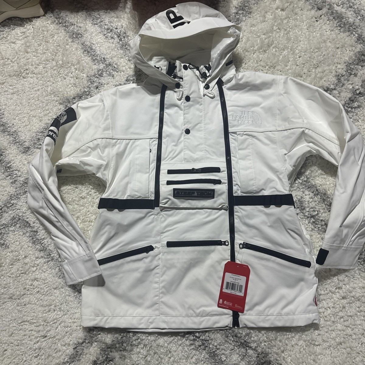 North Face Supreme Steep Tech Rain Jacket Nwt Rare Season 16 North Face Supreme Steep Tech Rain Jacket Nwt Rare Season 16