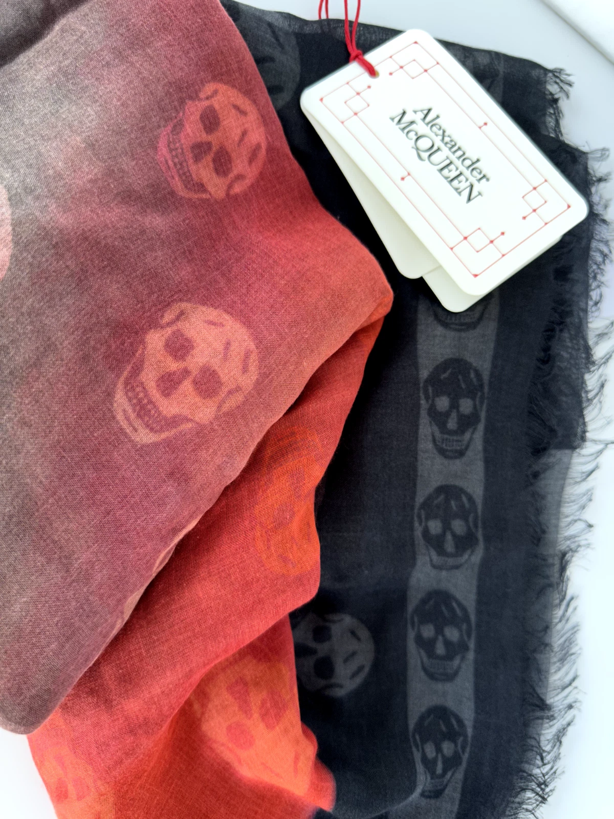 Alexander McQueen — New Alexander McQueen Women's Scarf Moon Classic Skull Print Black Red