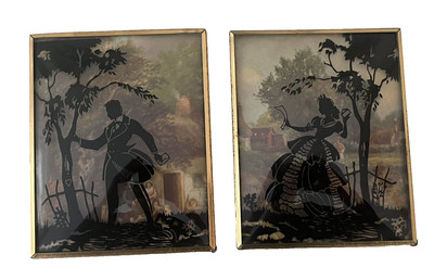 VINTAGE PAIR LOT 2 ANTIQUE SILHOUETTE REVERSE PAINTED CONVEX GLASS WALL HANGING