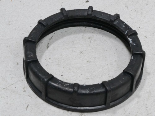 SEAT Ibiza 6L Bj 2008 Montage Ring Befestigung Kraftstoffpumpe Tank #86740-F161