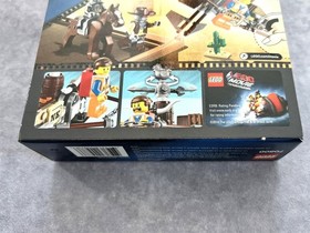 The LEGO Movie Getaway Glider 70800 Retired Set Factory Sealed