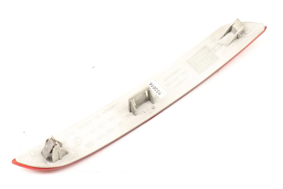 BMW ALPINA B7L XDRIVE 2011-2015 - Reflector de parachoques trasero derecho 7182192 Foto 2 de 4