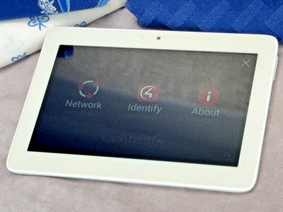 Control 4 C4-TT7 7'' Tabletop Touch Screen White with Charging Dock