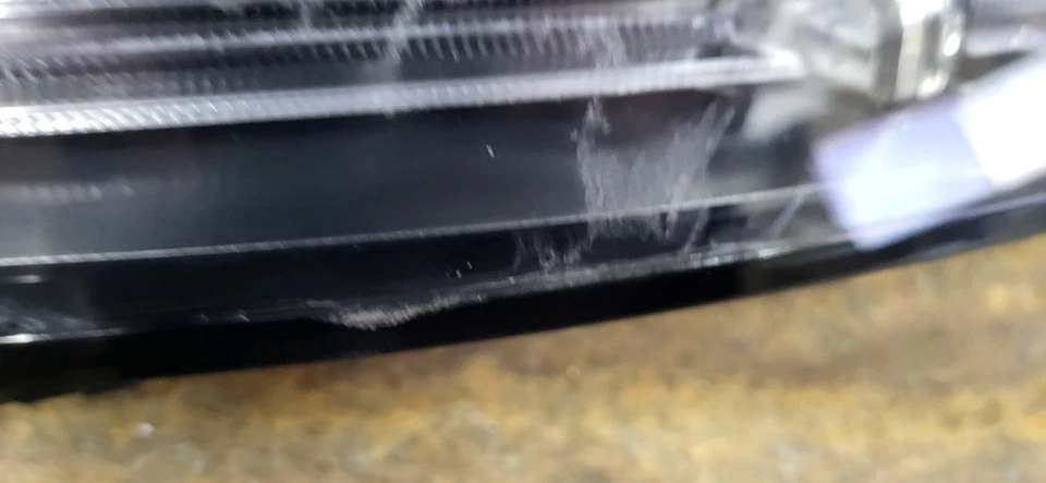 2016-2023 AUDI TT / TTS HEADLIGHT PASSENGER SIDE LED OEM *DC8902 - Image 4 of 4