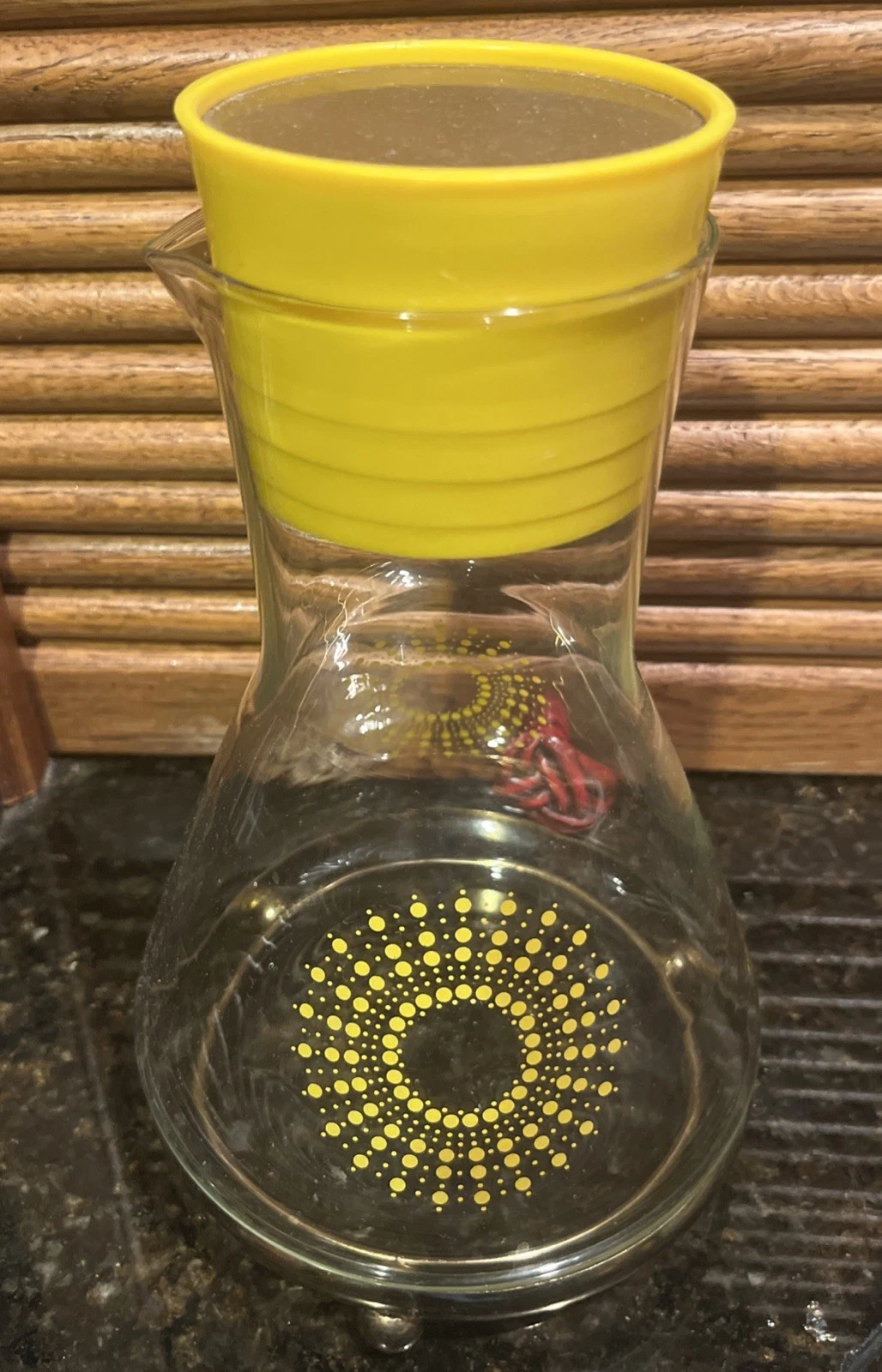 MCM Pyrex Glass Atomic Sunburst Carafe Pitcher 33oz Yellow Gold with Rare Base