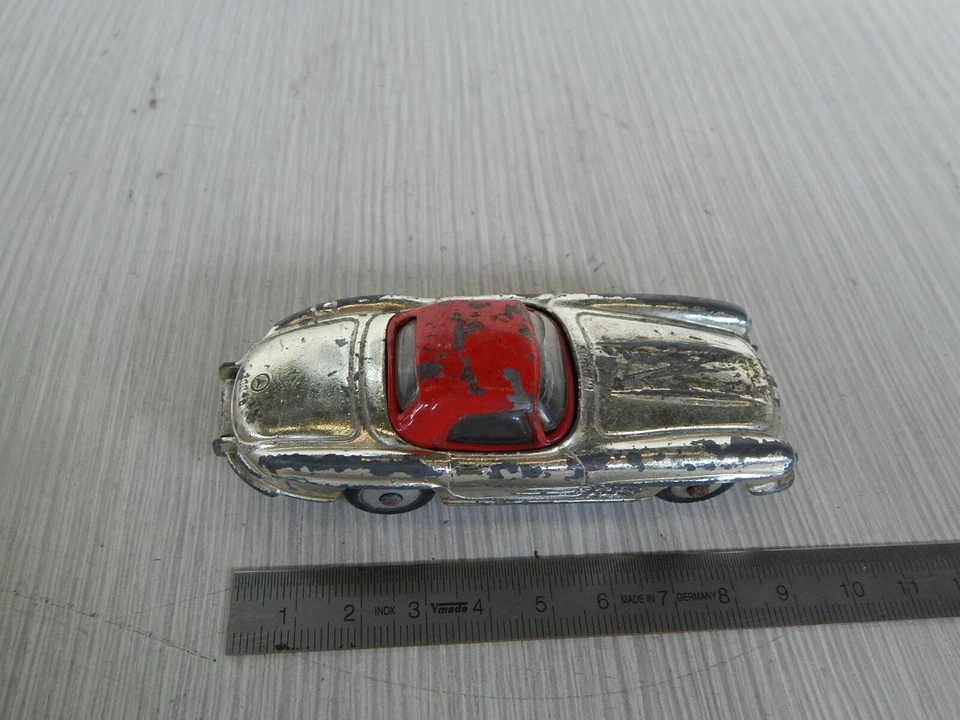 CORGI TOYS MERCEDES BENZ 300 SL ROADSTER 1:43 - Immagine 4 di 4