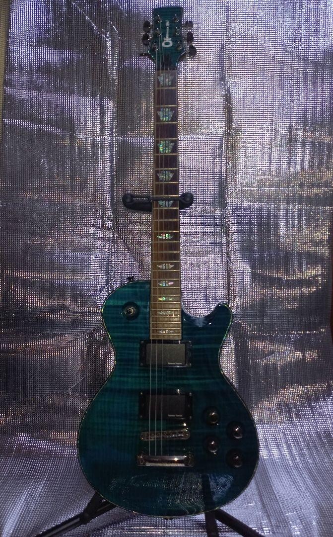 エレキギターシャーベルレスポールタイプ美品