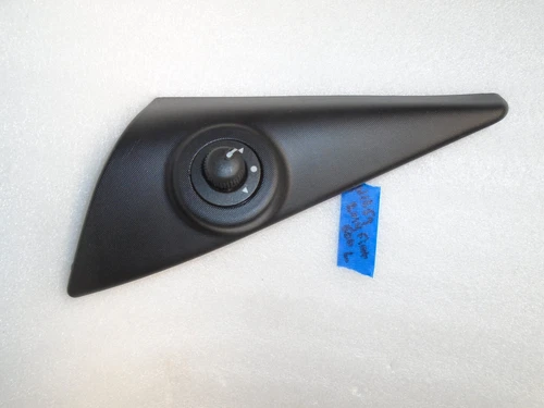 2014-2017 Fiat 500L Front Left/ Driver Side Door Mirror Corner Trim OEM