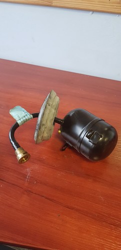 BMW X5 - LUFTFEDERUNG AUSGLEICHSBEHÄLTER TANK FAHRERSEITE HINTEN RECHTS 6755022