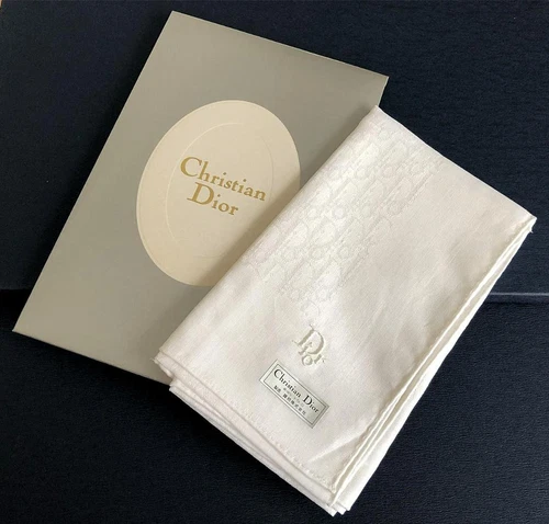 Mouchoir tissé motif trotteur Christian Dior avec logo brodé et étui