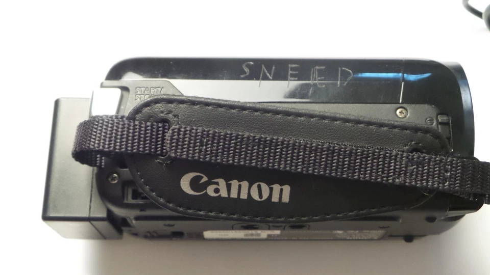 Canon VIXIA HF R60 Full HD Camcorder (Black) - Working - Charger Included - Image 3 of 4