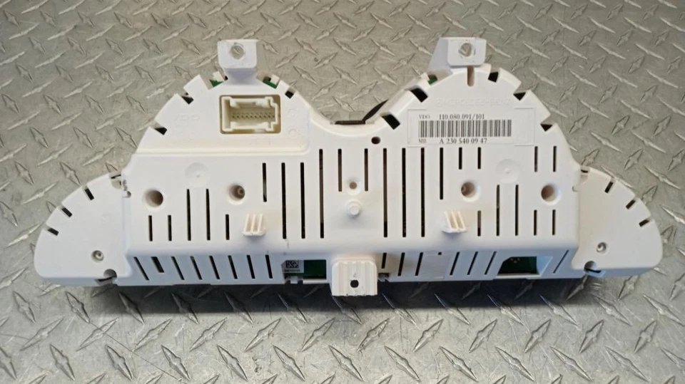 05-06 MERCEDES R230 SL500 VELOCÍMETRO INST MONTAJE EN CLÚSTER Foto 3 de 4