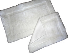 LAURA ASHLEY WHITE SOFT ALL COTTON 2PC OBLONG BATH RUGS SET