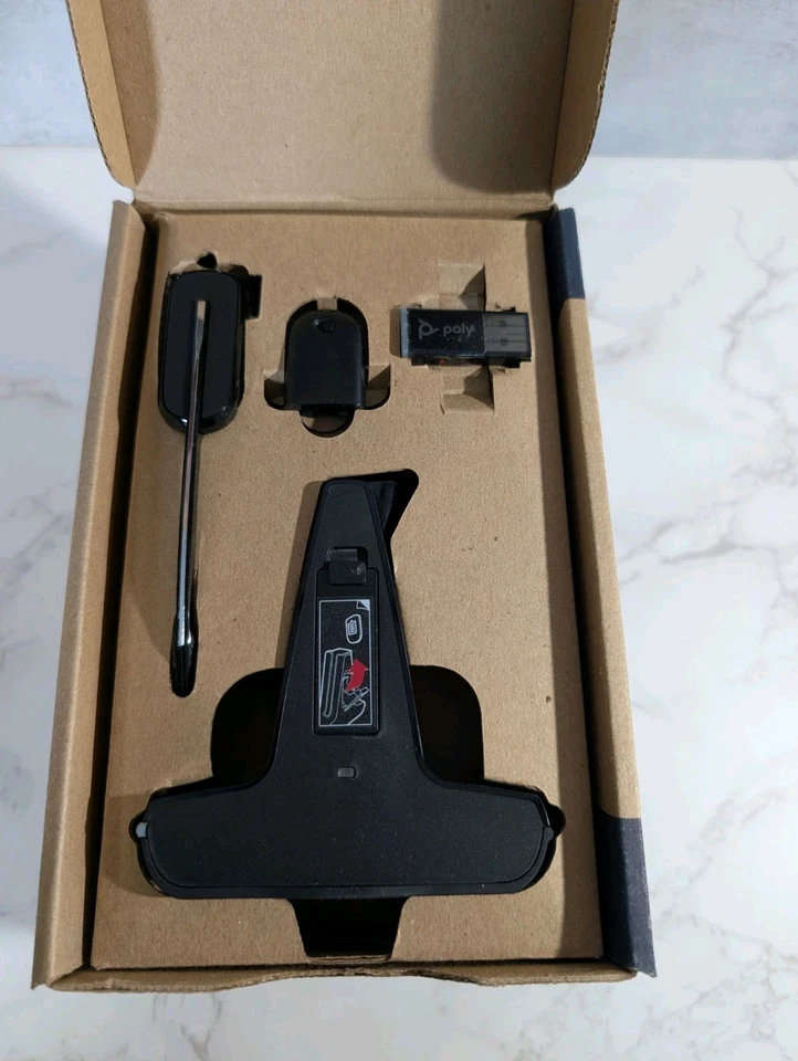 POLY Savi 8245UC con D200-M Inalámbrico DECT Único Intrauditivo PC Auriculares NUEVO Foto 2 de 4