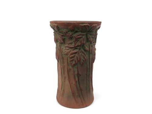 Peters & Reed Art Pottery Vase Moss Aztec Leaves & Berries Arts & Crafts - Picture 2 of 12